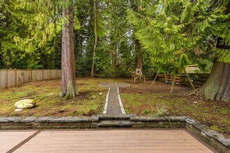 16725 10th Ave NE in Shoreline, WA - Building Photo - Building Photo