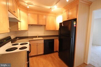 3007 Spice Ct in Vienna, VA - Building Photo - Building Photo