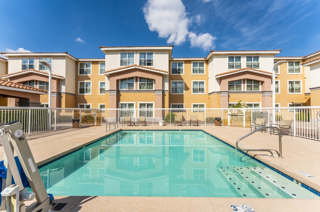 Metro Scottsdale Apartments in Paradise Valley, AZ - Foto de edificio