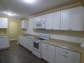 901 Barn St in Jacksonville, NC - Building Photo - Building Photo