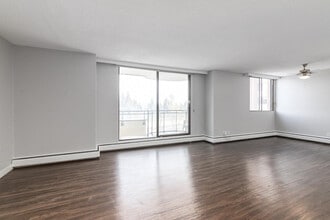 Glenmore Gardens Towers in Calgary, AB - Building Photo - Building Photo