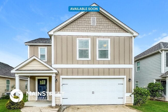 property at 915 Hawthorn Ln