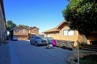 935 Alamitos Ave in Long Beach, CA - Building Photo - Building Photo