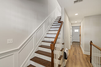 4 Central Ave, Unit #C in Caldwell, NJ - Building Photo - Building Photo