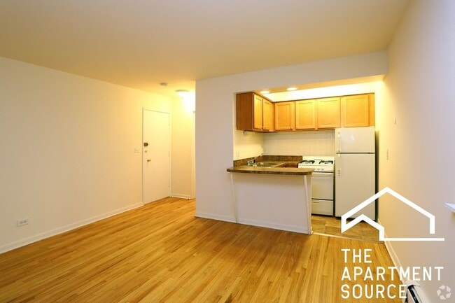 property at 540 W Roscoe St