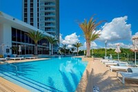 16385 Biscayne Blvd, Unit 2721 in Aventura, FL - Building Photo - Building Photo