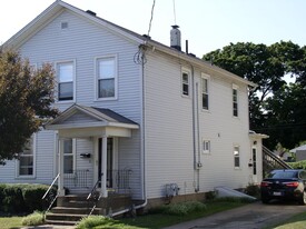 920 First St, Unit Upstairs Apartments