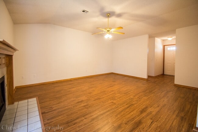 1355 N Plum Tree Dr in Fayetteville, AR - Building Photo - Building Photo