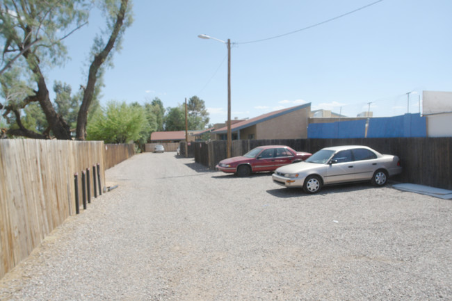 1240-1254 E Halcyon Rd in Tucson, AZ - Building Photo - Building Photo