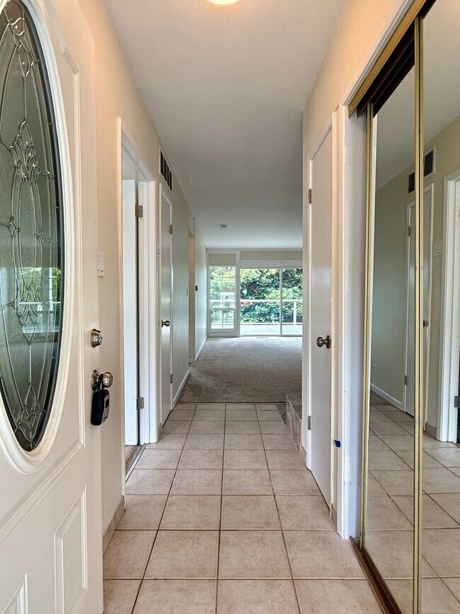 142 Buchanan Dr in Sausalito, CA - Building Photo - Building Photo