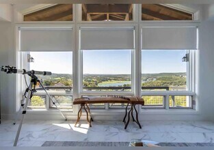 5924 Lookout Mountain Dr in Austin, TX - Building Photo - Building Photo