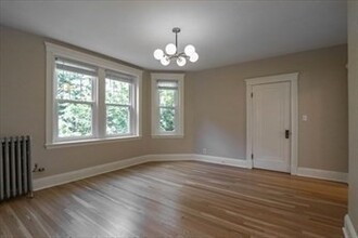 15 Short St, Unit 3 in Brookline, MA - Foto de edificio - Building Photo