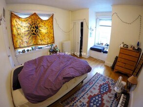 74 Egmont St, Unit 2 in Brookline, MA - Building Photo - Building Photo