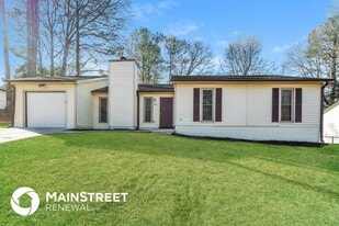 1070 Salisbury Trail, Unit 03-210 in Riverdale, GA - Building Photo