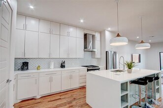 4219 Delano Pl in Dallas, TX - Building Photo - Building Photo