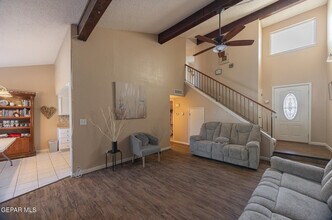 2009 Bobby Jones Dr in El Paso, TX - Building Photo - Building Photo