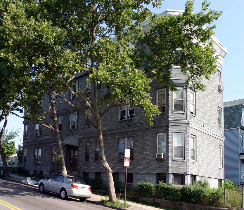 63-69 Madison Ave in Newark, NJ - Foto de edificio