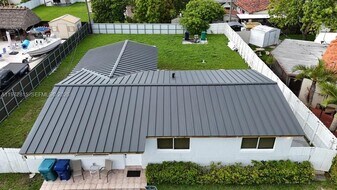 10317 SW 7th St in Miami, FL - Building Photo