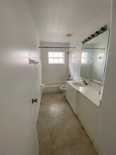 90 NW 110th Ave in Plantation, FL - Building Photo - Building Photo