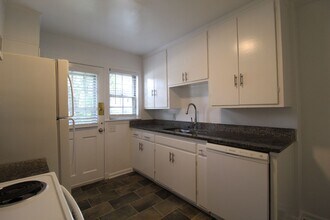 7544 Terrace St in Kansas City, MO - Building Photo - Building Photo