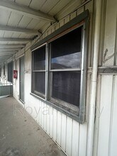 702 University Ave in Honolulu, HI - Building Photo - Building Photo