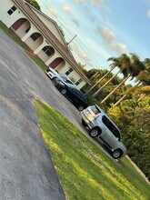 4063 SW 51st St in Fort Lauderdale, FL - Building Photo - Building Photo