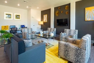Instrata Upper Kirby in Houston, TX - Foto de edificio - Building Photo