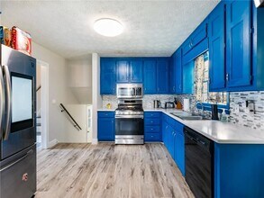 443 Rhett Dr in Loganville, GA - Building Photo - Building Photo