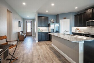 1202 Alderwood Dr in Justin, TX - Building Photo - Building Photo