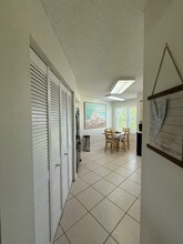 6191 Bahia Del Mar Blvd S in St Pete Beach, FL - Building Photo - Building Photo