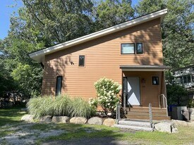 34 Wood St in Lexington, MA - Building Photo