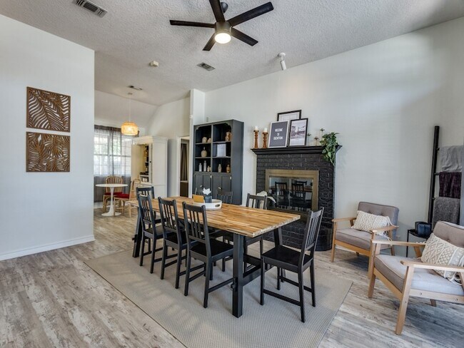 2900 Christopher Dr in Denton, TX - Building Photo - Building Photo