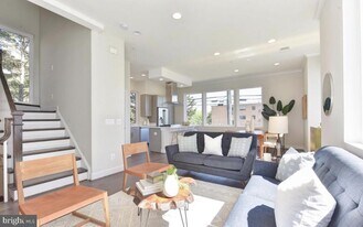 2815 24th Rd S in Arlington, VA - Building Photo