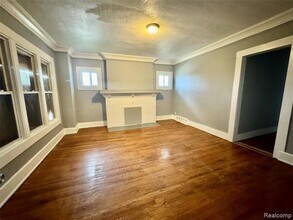 8790 Kimberly Ct, Unit 2 in Detroit, MI - Foto de edificio - Building Photo