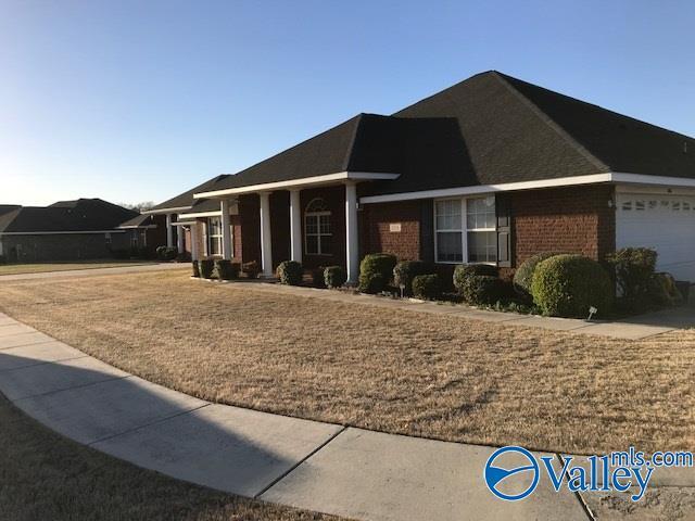 property at 106 Shadow Tr SW