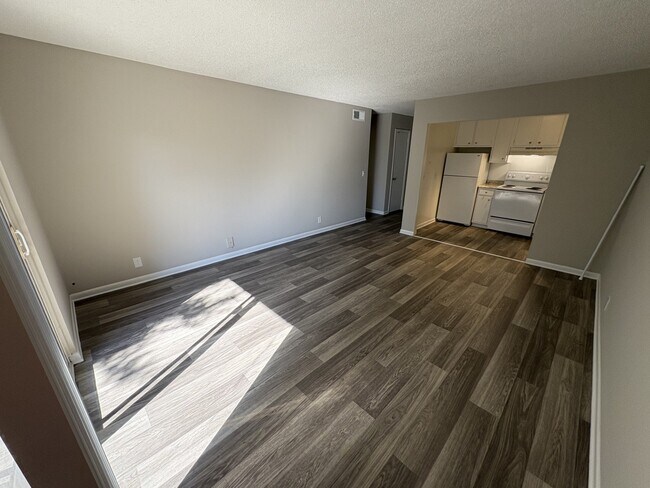 1005 Hickory Hill Ln in Nashville, TN - Building Photo - Building Photo