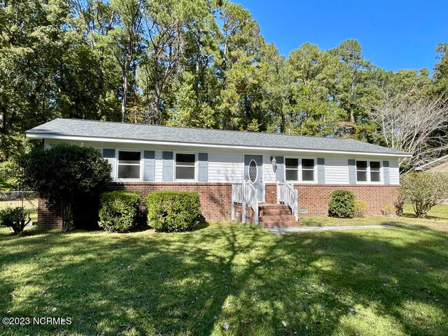 property at 3804 Brandywine Dr