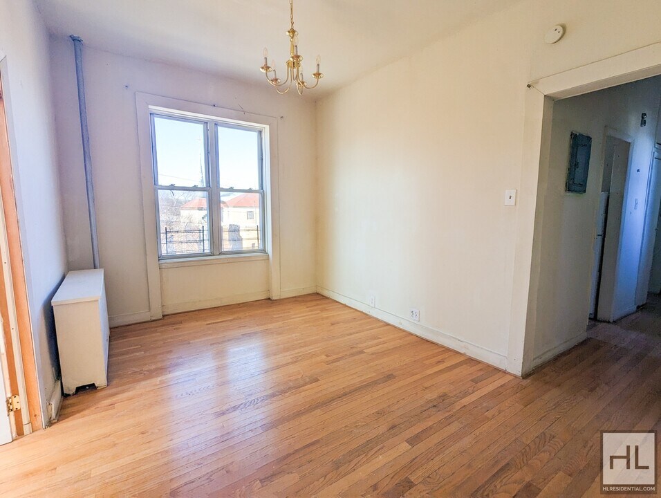 417 Grant Ave-Unit -5 in Brooklyn, NY - Building Photo