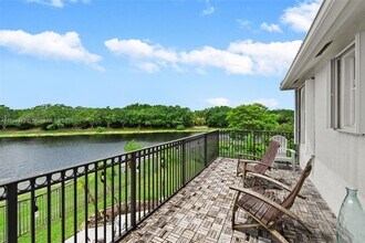 3249 Muirfield in Weston, FL - Building Photo - Building Photo