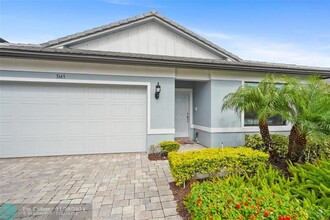 3165 Tamarind Dr in Oakland Park, FL - Building Photo - Building Photo