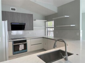 1775 NW 166th Ave in Pembroke Pines, FL - Building Photo