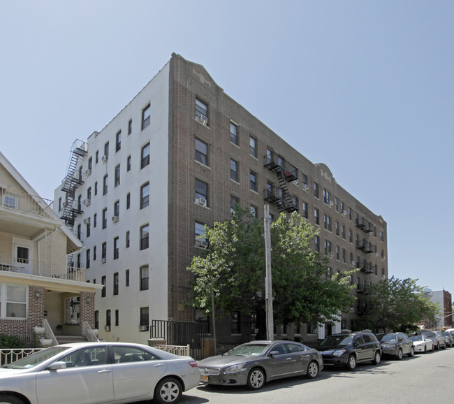 69-83 Bay 29th St in Brooklyn, NY - Building Photo - Building Photo