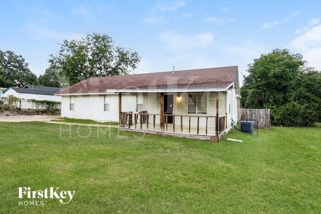 6244 Hartman Rd in Forest Hill, TX - Building Photo - Building Photo