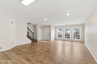 280 Fairfield Pl in Morganville, NJ - Building Photo - Building Photo