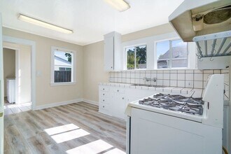 227 Beach Rd in Alameda, CA - Building Photo - Building Photo