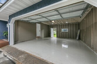 4835 Drake St in Maple Plain, MN - Building Photo - Building Photo