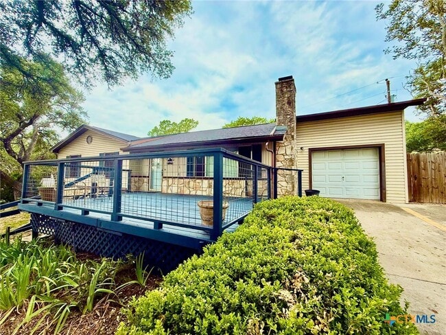 property at 103 Crestview Dr