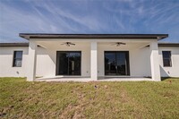 4444-4446 Golfview Blvd in Lehigh Acres, FL - Foto de edificio - Building Photo