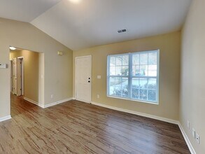 8436 Hammonds St in Charlotte, NC - Building Photo - Building Photo