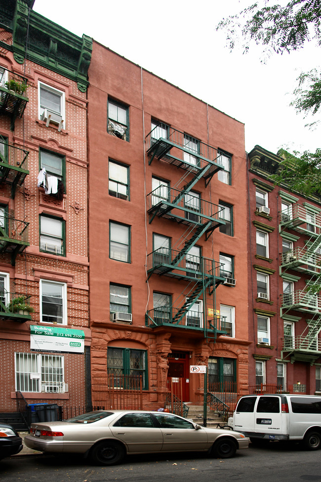 123 Henry St in New York, NY - Building Photo - Building Photo